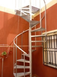 Escalera metalica