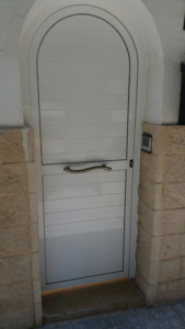 puerta aluminio 1